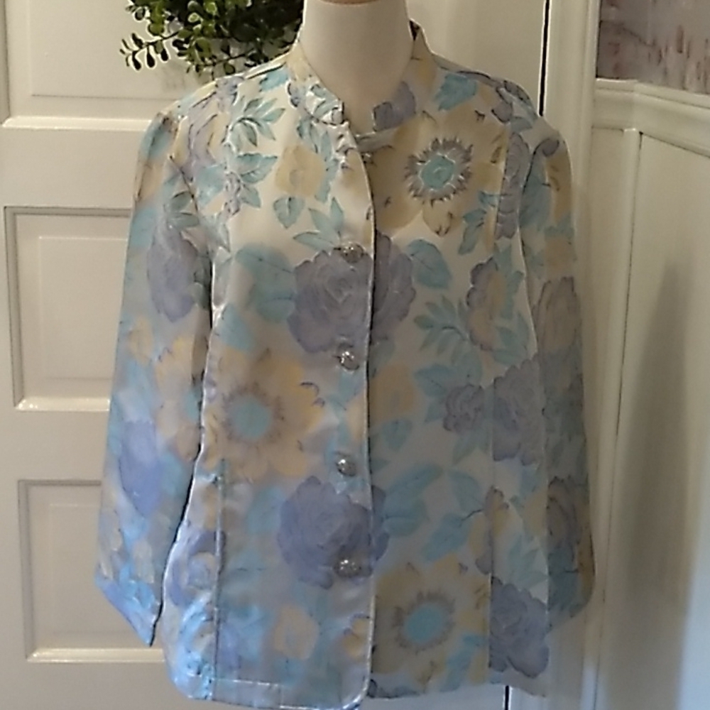 Tudor Court large floral Tapestry jacket blazer